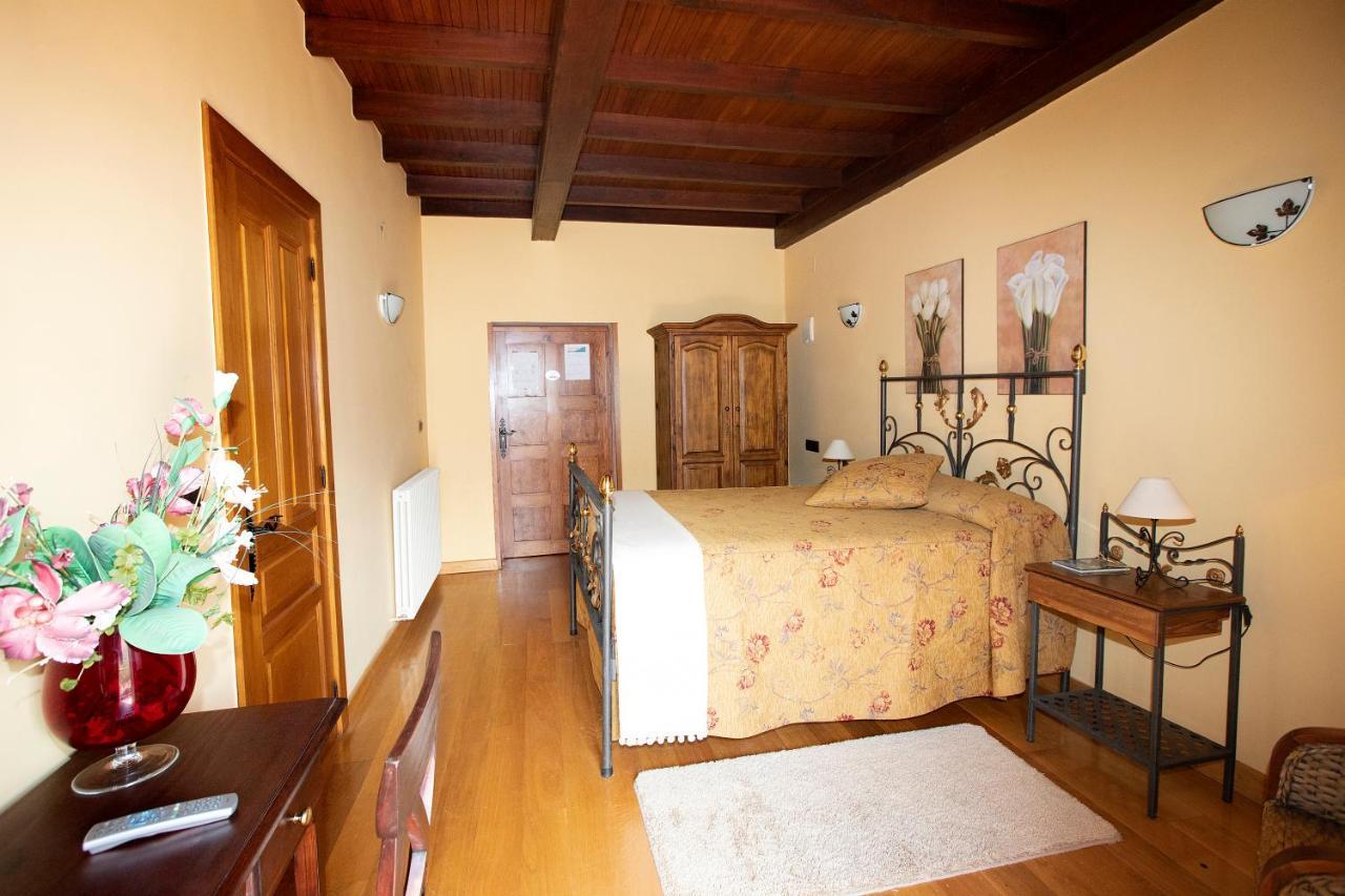 La Casona De Lombrana, En Polaciones Esterno foto