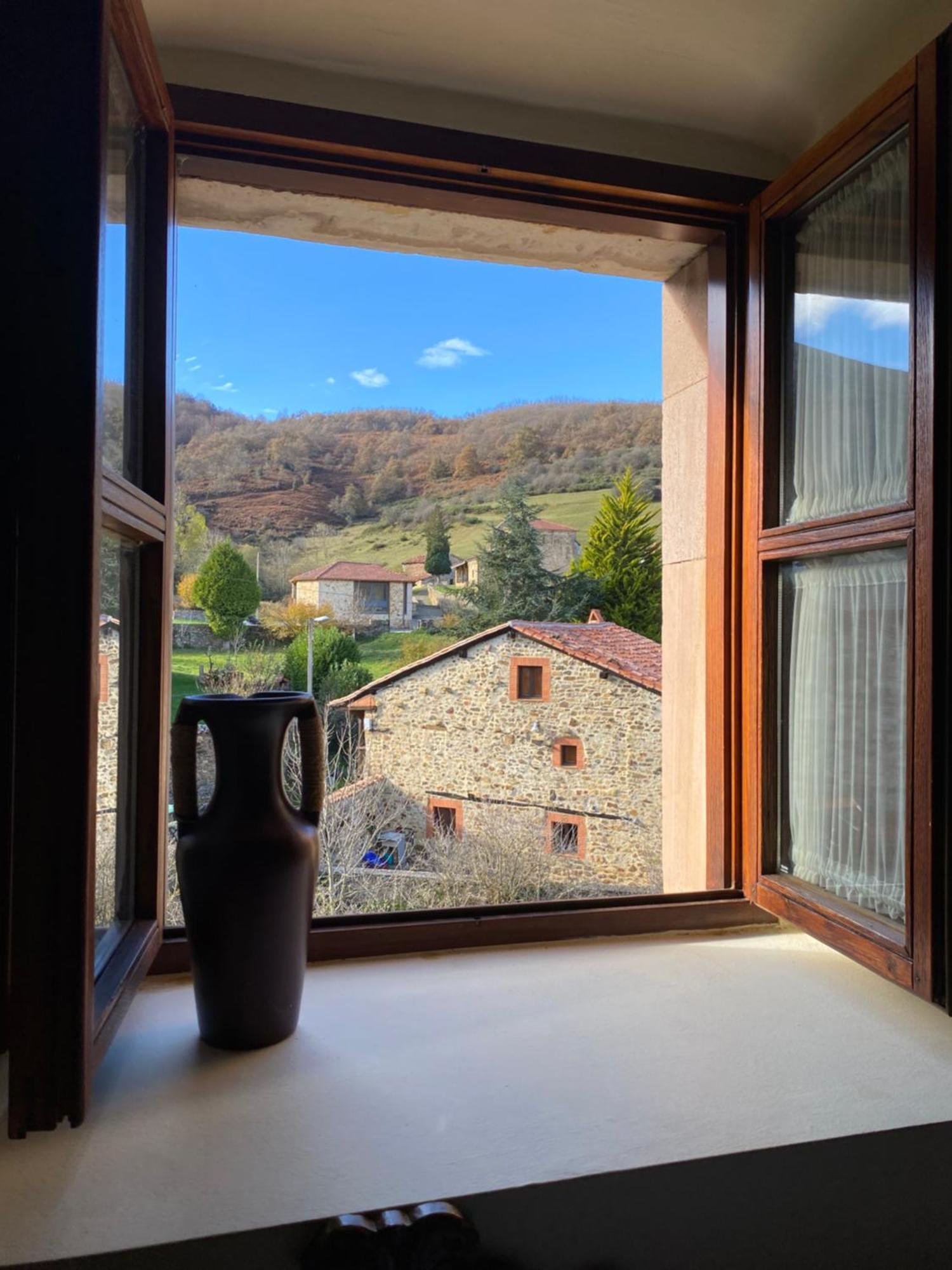 La Casona De Lombrana, En Polaciones Esterno foto